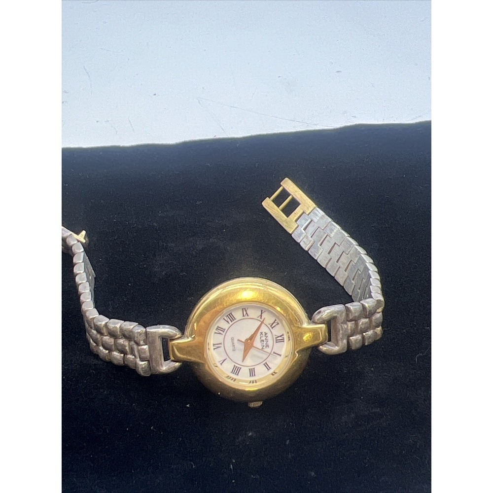 Anne Klein Watch Women‎ Gold Tone Needs Battery